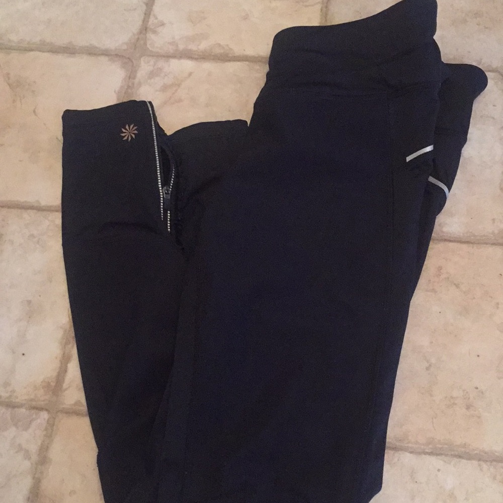 Athlete cold weather tights